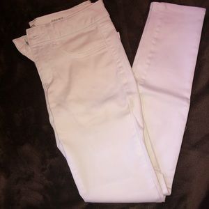Women’s white jegging jeans size:7